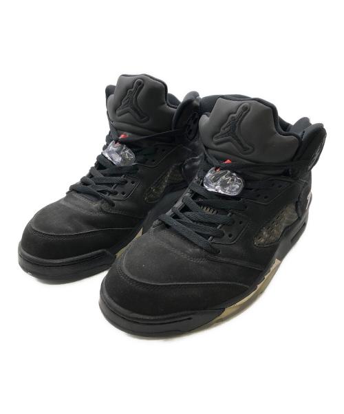 NIKE（ナイキ）NIKE (ナイキ) Paris Saint-Germain (パリサンジェルマン) エアジョーダン5 ブラック/セメントグレー／AIR JORDAN 5”BLACK/CEMENT GREY” ブラック サイズ:US9.5の古着・服飾アイテム