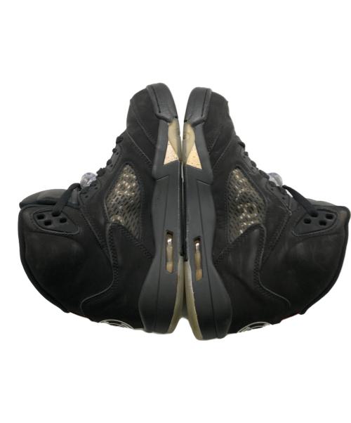 NIKE（ナイキ）NIKE (ナイキ) Paris Saint-Germain (パリサンジェルマン) エアジョーダン5 ブラック/セメントグレー／AIR JORDAN 5”BLACK/CEMENT GREY” ブラック サイズ:US9.5の古着・服飾アイテム