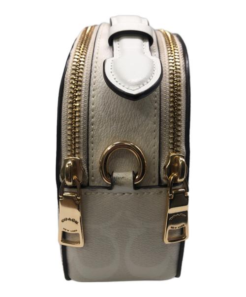 COACH（コーチ）COACH (コーチ) シグネチャーショルダーバッグ／SIGNATURE SHOULDER BAG ホワイトの古着・服飾アイテム