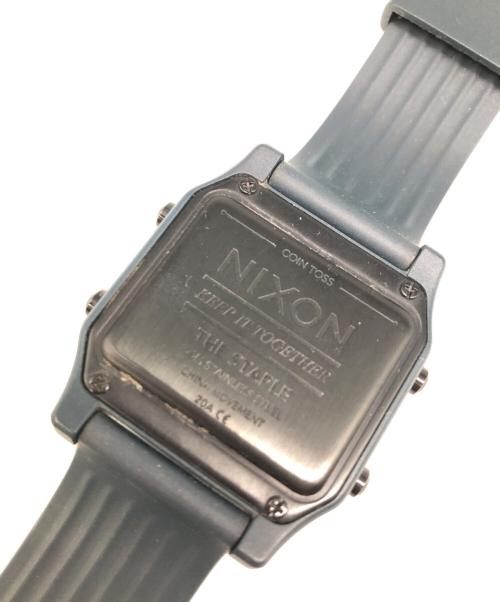 NIXON（ニクソン）NIXON (ニクソン) STAPLEの古着・服飾アイテム
