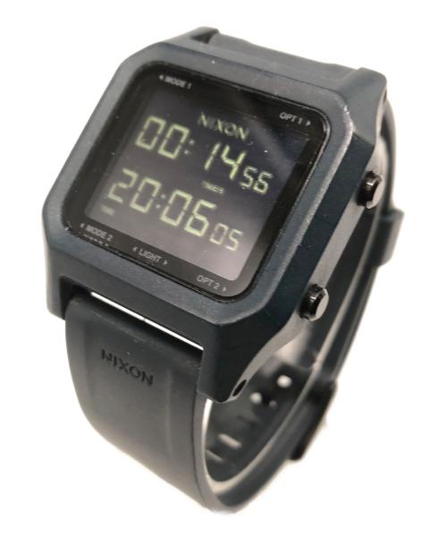 NIXON（ニクソン）NIXON (ニクソン) STAPLEの古着・服飾アイテム