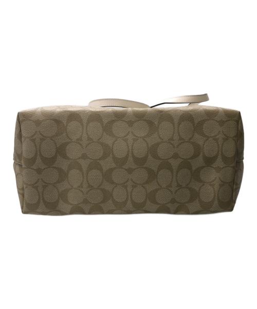 COACH（コーチ）COACH (コーチ) シグネチャーレザートートバッグ／SIGNATURE LETHER TOTE BAG ベージュの古着・服飾アイテム
