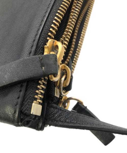 CELINE（セリーヌ）CELINE (セリーヌ) トリオラージクロスボディバッグ／TRIO LARGE CROSS BODY ブラックの古着・服飾アイテム