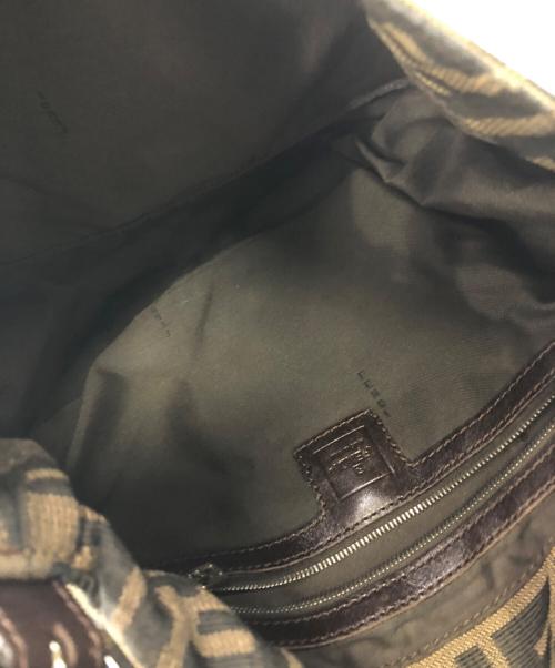 FENDI（フェンディ）FENDI (フェンディ) マンマバケット／MAMMA BAGUETTE カーキの古着・服飾アイテム