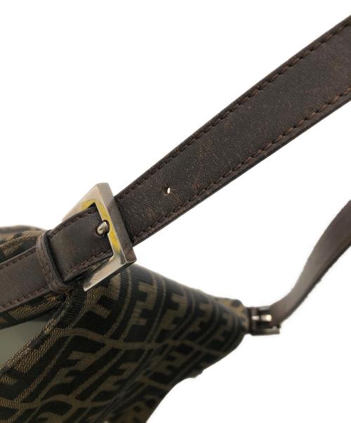 FENDI（フェンディ）FENDI (フェンディ) マンマバケット／MAMMA BAGUETTE カーキの古着・服飾アイテム