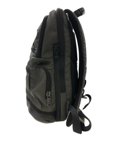 TUMI（トゥミ）TUMI (トゥミ) アルファブラボー ノックス／ALPHA BRAVO KNOX オリーブの古着・服飾アイテム