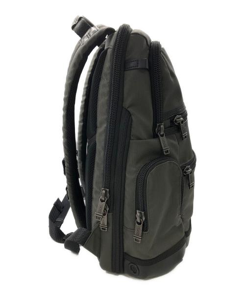 TUMI（トゥミ）TUMI (トゥミ) アルファブラボー ノックス／ALPHA BRAVO KNOX オリーブの古着・服飾アイテム