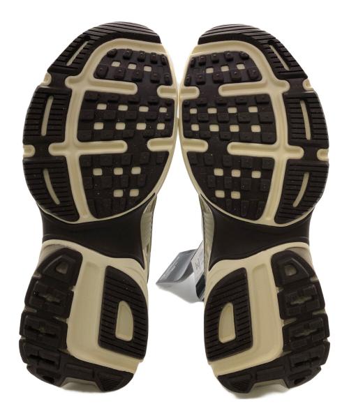 NIKE（ナイキ）NIKE (ナイキ) W V2K RUN LT ベージュ サイズ:28の古着・服飾アイテム