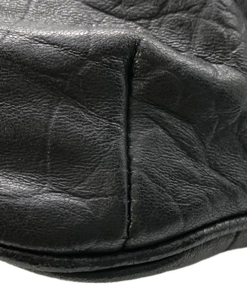 Saint Laurent Paris（サンローランパリ）Saint Laurent Paris (サンローランパリ) クラシックモノグラムボディーバッグ／CLASSIC MONOGRAM BODY BAG ブラックの古着・服飾アイテム