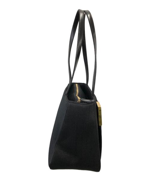 GIVENCHY（ジバンシィ）GIVENCHY (ジバンシィ) ロゴプレートショルダーバッグ／LOGO PLATE SHOULDER BAG ブラックの古着・服飾アイテム