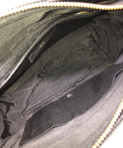 GIVENCHY（ジバンシィ）GIVENCHY (ジバンシィ) ロゴプレートショルダーバッグ／LOGO PLATE SHOULDER BAG ブラックの古着・服飾アイテム