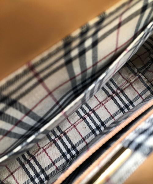 BURBERRY（バーバリー）BURBERRY (バーバリー) ハンドバッグ／HAND BAG ブラウンの古着・服飾アイテム