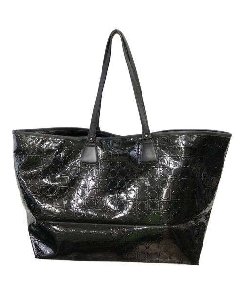 Salvatore Ferragamo（サルヴァトーレ フェラガモ）Salvatore Ferragamo (サルヴァトーレ フェラガモ) ガンチーニ エナメルトート／GANCINO ENAMEL TOTE ブラックの古着・服飾アイテム