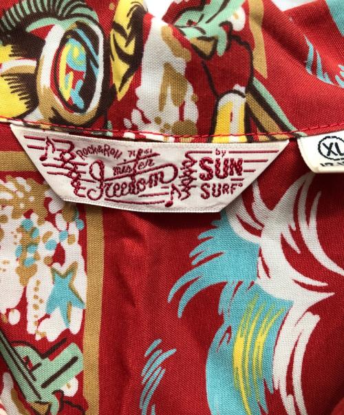 Sun Surf（サンサーフ）Sun Surf (サンサーフ) MISTER FREEDOM (ミスターフリーダム) ROCK'N'ROLL SHIRT レッド サイズ:XLの古着・服飾アイテム