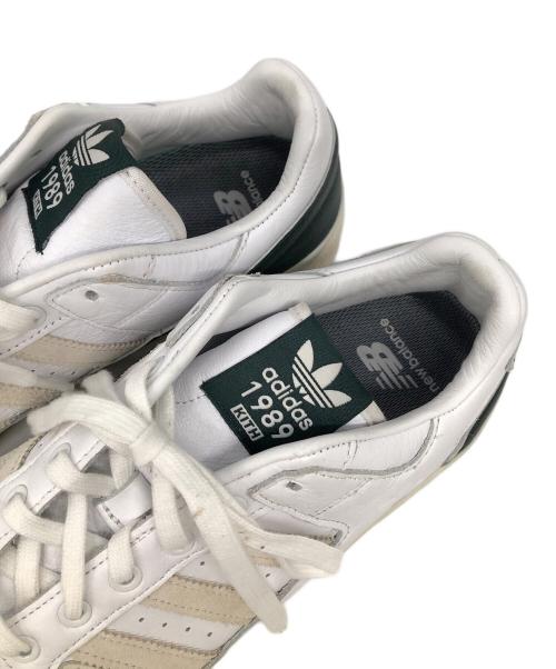 adidas（アディダス）adidas (アディダス) KITH (キス) スニーカー ホワイト サイズ:9 1/2の古着・服飾アイテム