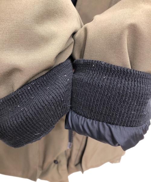 CANADA GOOSE（カナダグース）CANADA GOOSE (カナダグース) ダウンジャケット オリーブ サイズ:Sの古着・服飾アイテム