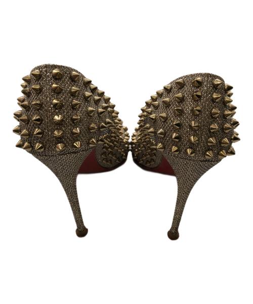 Christian Louboutin（クリスチャン・ルブタン）Christian Louboutin (クリスチャン・ルブタン) FOLLIES SPIKESGOLD／フォーリーズ スパイクス ゴールド ゴールド サイズ:SIZE 37 2/1の古着・服飾アイテム