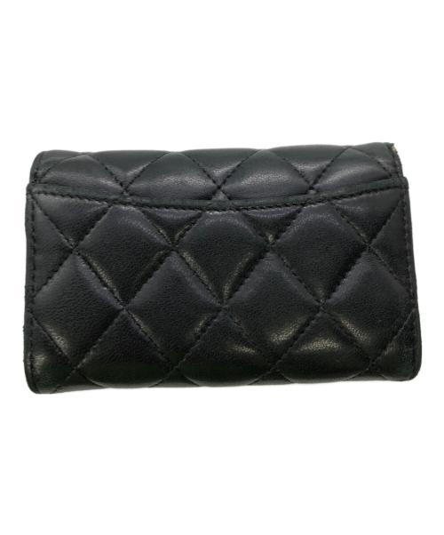 CHANEL（シャネル）CHANEL (シャネル) マトラッセ ココマーク カードケース／MATELASSE COCO MARK CARD CASE ブラックの古着・服飾アイテム