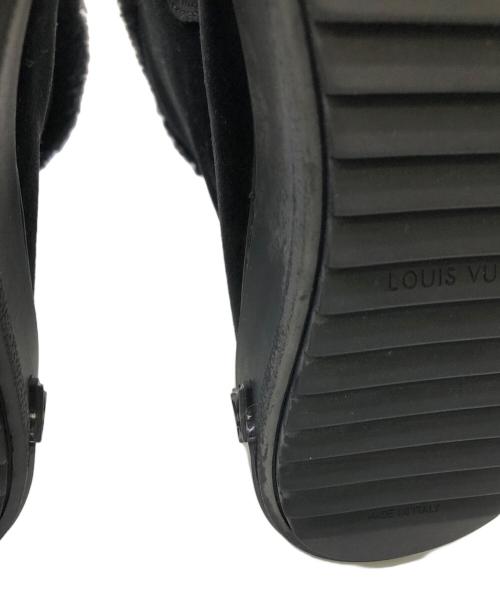 LOUIS VUITTON（ルイ ヴィトン）LOUIS VUITTON (ルイ ヴィトン) BREAZY LINE MONOGRAM×SUEDE MOUTON BOOTS／ブリージーライン モノグラム×スエード ムートンブーツ ブラック サイズ:Mの古着・服飾アイテム