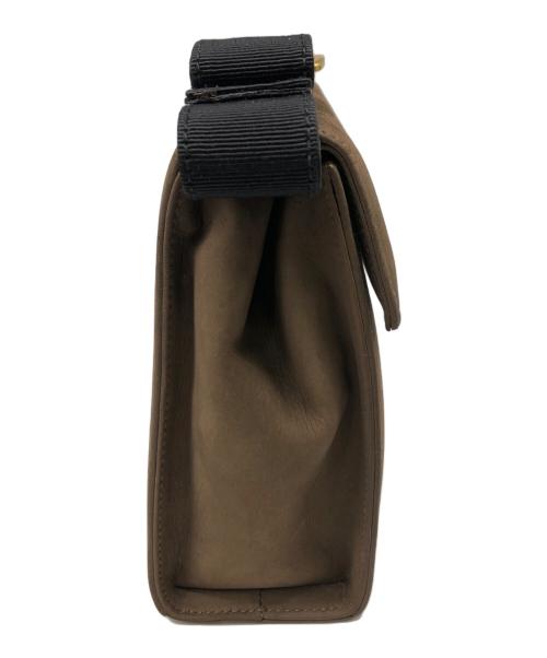 Salvatore Ferragamo（サルヴァトーレ フェラガモ）Salvatore Ferragamo (サルヴァトーレ フェラガモ) VARA RIBBON SUEDE BAG／ヴァラ リボンスエードバッグ ブラウンの古着・服飾アイテム