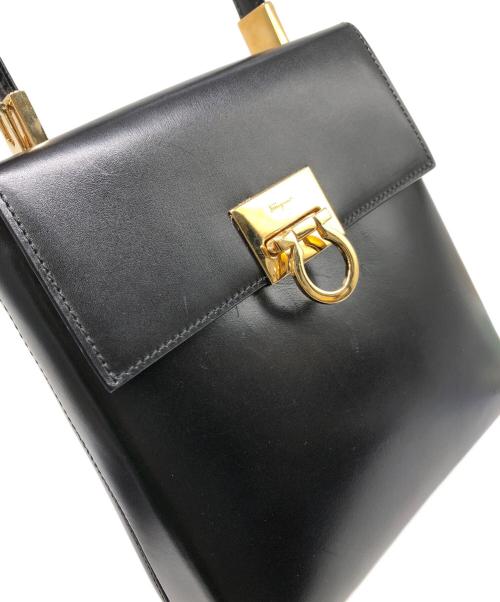 Salvatore Ferragamo（サルヴァトーレ フェラガモ）Salvatore Ferragamo (サルヴァトーレ フェラガモ) ガンチーニ ハンドバッグ／GANCINO HAND BAG ブラックの古着・服飾アイテム