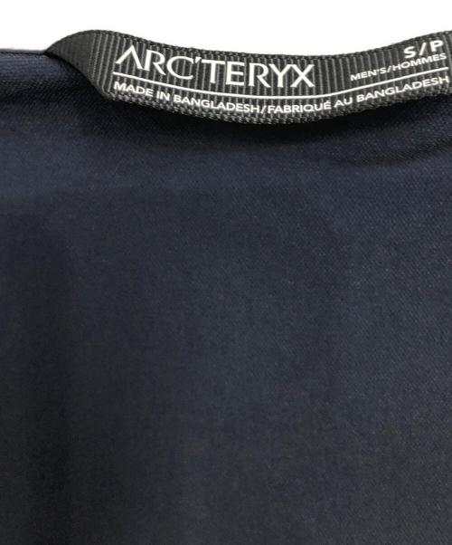 ARC'TERYX（アークテリクス）ARC'TERYX (アークテリクス) ガンマ ライトウェイト フーディ／GAMMA LIGHT WEIGHT HOODIE ネイビー サイズ:Sの古着・服飾アイテム