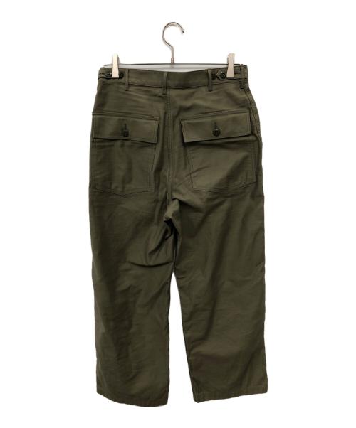 HYKE（ハイク）HYKE (ハイク) BACK SATIN BAKER PANTS／バックサテンベイカーパンツ オリーブ サイズ:XLの古着・服飾アイテム