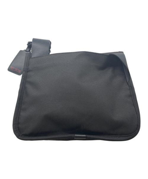 TUMI（トゥミ）TUMI (トゥミ) Alpha Ballistic Travel Small Flap Crossbody／アルファ バリスティック トラベル スモールフラップ クロスボディ ブラックの古着・服飾アイテム