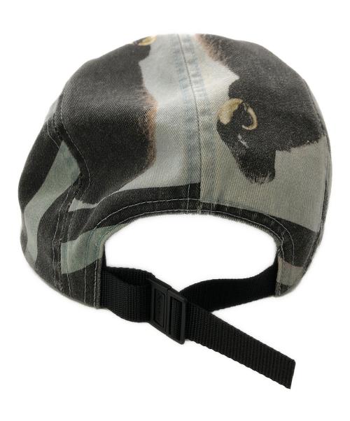 SUPREME（シュプリーム）SUPREME (シュプリーム) Damien Hirst (ダミアン・ハースト) Damien Hirst Camp Cap／ダミアン・ハースト キャンプキャップ ブルーの古着・服飾アイテム