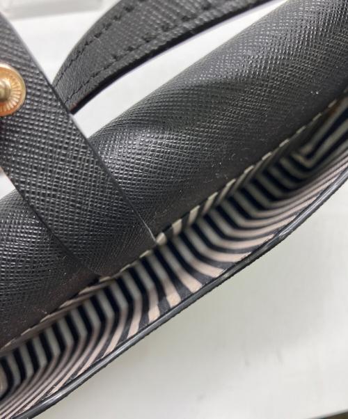 Kate Spade（ケイトスペード）Kate Spade (ケイトスペード) ショルダーポーチ ブラックの古着・服飾アイテム