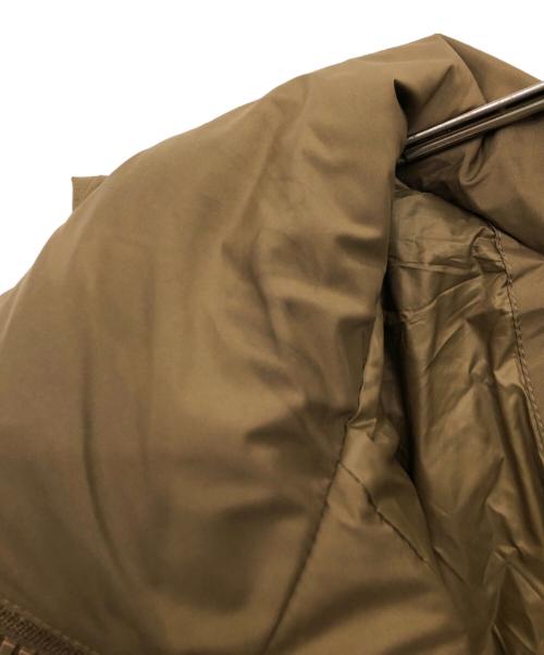 BROOKS BROTHERS（ブルックスブラザーズ）BROOKS BROTHERS (ブルックスブラザーズ) POLYESTER HOODED SHORT PUFFER COAT／ポリエステルフーデッドパファーコート ベージュ サイズ:Mの古着・服飾アイテム