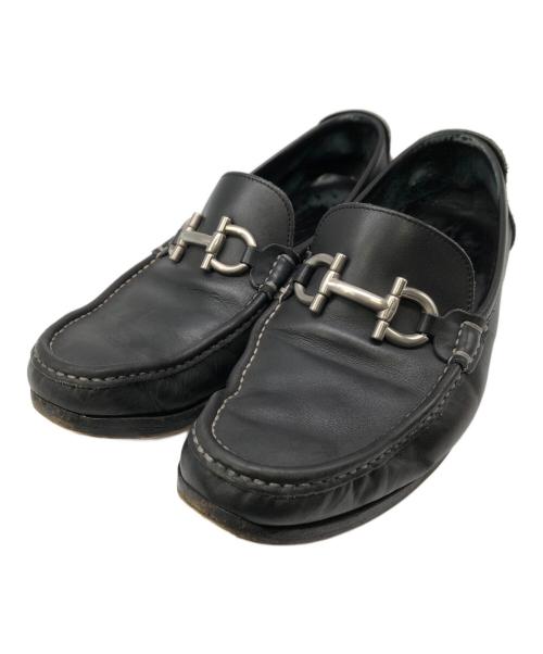 Salvatore Ferragamo（サルヴァトーレ フェラガモ）Salvatore Ferragamo (サルヴァトーレ フェラガモ) ガンチーニローファー／GANCINO LOAFER ブラック サイズ:6 1/2の古着・服飾アイテム