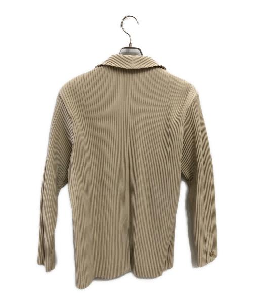 HOMME PLISSE ISSEY MIYAKE（オム プリッセ イッセイ ミヤケ）HOMME PLISSE ISSEY MIYAKE (オム プリッセ イッセイ ミヤケ) テーラードプリーツ 2ボタンジャケット／TAILORED PLEATS 2B JACKET ベージュ サイズ:3の古着・服飾アイテム