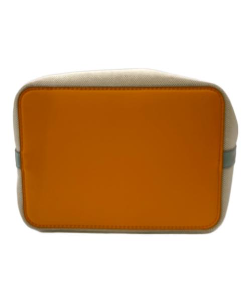 TORY BURCH（トリーバーチ）TORY BURCH (トリーバーチ) ブレークキャンバス バケットバッグ／BLAKE CANVAS BUCKET BAG アイボリーの古着・服飾アイテム