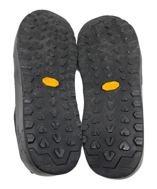 ARC'TERYX（アークテリクス）ARC'TERYX (アークテリクス) クラッグ メンズ／KRAGG MENS ブラック サイズ:28cmの古着・服飾アイテム