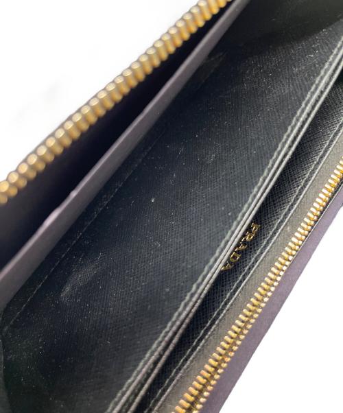 PRADA（プラダ）PRADA (プラダ) ラウンドファスナー財布 ブラックの古着・服飾アイテム