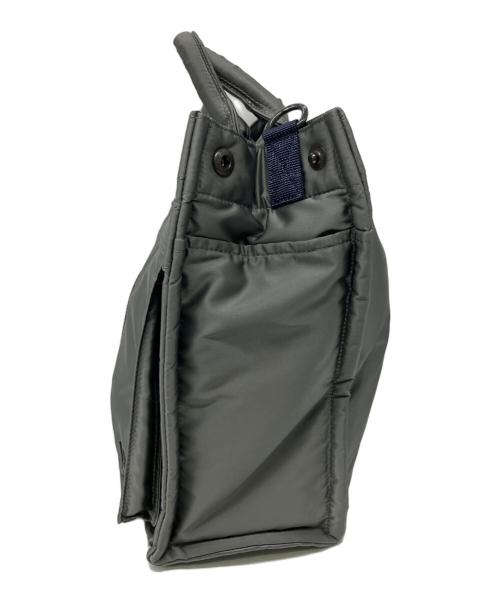 PORTER（ポーター）PORTER (ポーター) ショルダーバッグ/PX TANKER 2WAY VERTICAL TOTE BAG M オリーブの古着・服飾アイテム