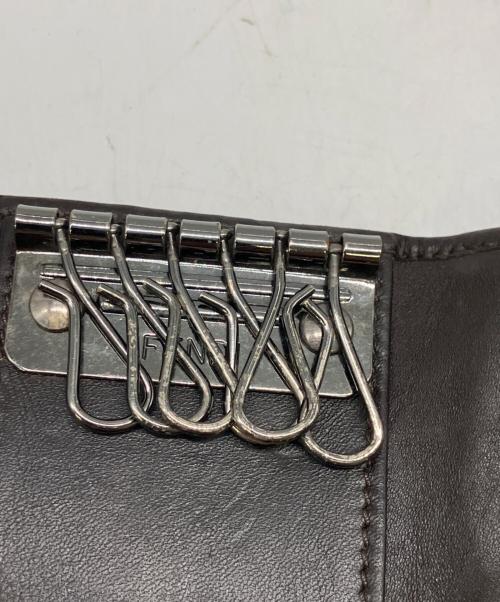 FENDI（フェンディ）FENDI (フェンディ) キーケース ブラウンの古着・服飾アイテム