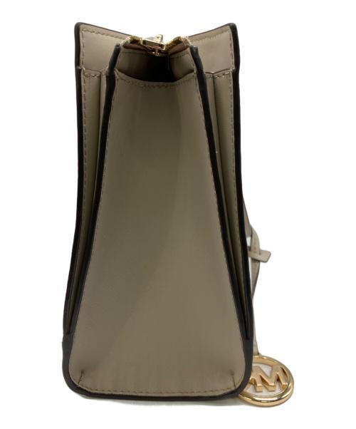 MICHAEL KORS（マイケル・コース）MICHAEL KORS (マイケル・コース) ハンドバッグ ベージュの古着・服飾アイテム