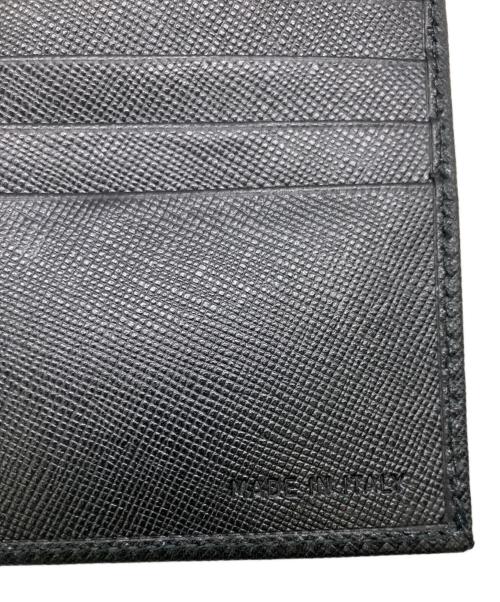 PRADA（プラダ）PRADA (プラダ) 2つ折り財布 ブラックの古着・服飾アイテム