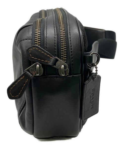 COACH（コーチ）COACH (コーチ) ボディーバッグ ブラックの古着・服飾アイテム