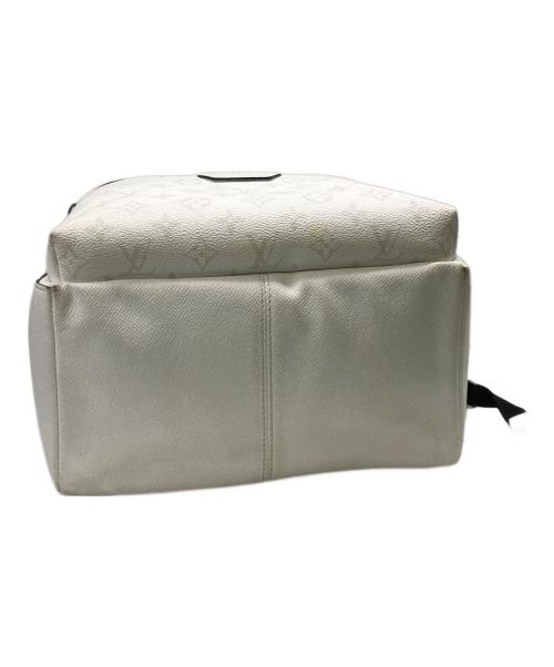 LOUIS VUITTON（ルイ ヴィトン）LOUIS VUITTON (ルイ ヴィトン) リュック タイガラマ ディスカバリーバックパック ホワイトの古着・服飾アイテム