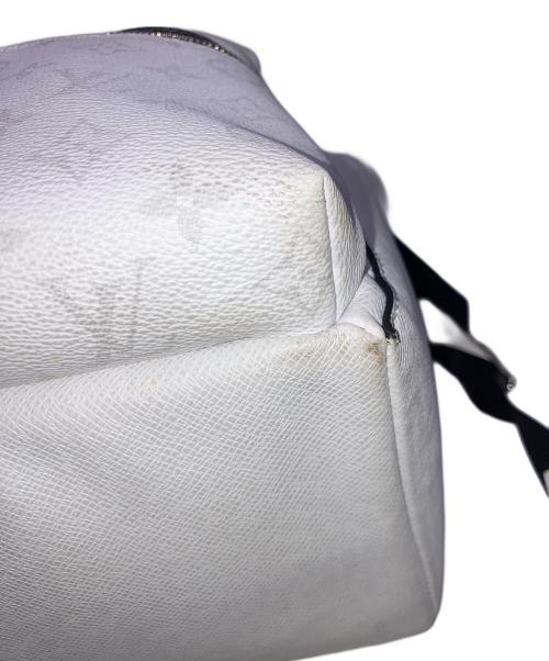LOUIS VUITTON（ルイ ヴィトン）LOUIS VUITTON (ルイ ヴィトン) リュック タイガラマ ディスカバリーバックパック ホワイトの古着・服飾アイテム
