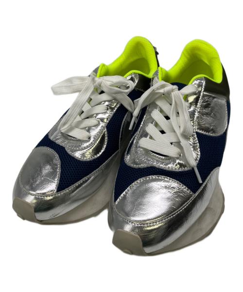 OMMO（オーエムエムオー）OMMO (オーエムエムオー) スニーカー ネイビー×シルバー サイズ:25cmの古着・服飾アイテム