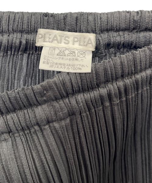 PLEATS PLEASE（プリーツプリーズ）PLEATS PLEASE (プリーツプリーズ) プリーツパンツ グレー サイズ:2の古着・服飾アイテム