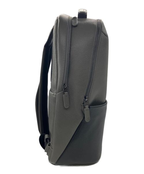 COLE HAAN（コールハーン）COLE HAAN (コールハーン) トライボロバックパック グレーの古着・服飾アイテム