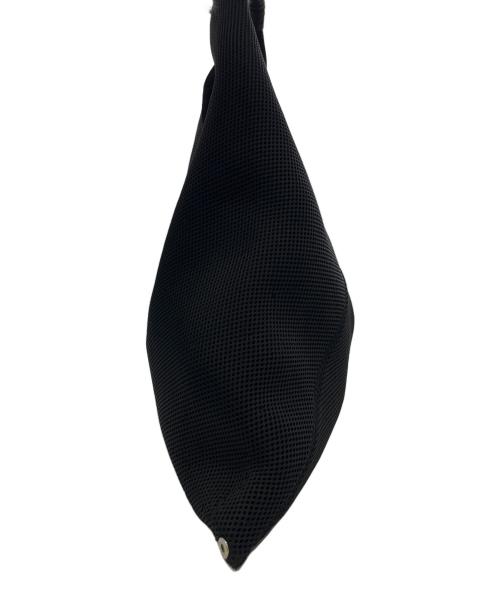 MM6 Maison Margiela（エムエムシックスメゾンマルジェラ）MM6 Maison Margiela (エムエムシックスメゾンマルジェラ) ジャパニーズ トライアングル ミディアム メッシュ ブラックの古着・服飾アイテム