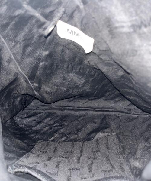 MM6 Maison Margiela（エムエムシックスメゾンマルジェラ）MM6 Maison Margiela (エムエムシックスメゾンマルジェラ) ジャパニーズ トライアングル ミディアム メッシュ ブラックの古着・服飾アイテム