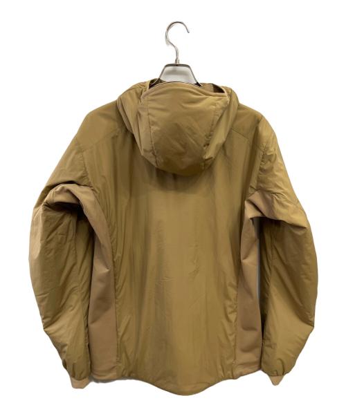 ARC'TERYX（アークテリクス）ARC'TERYX (アークテリクス) ATOM HOODY カーキ サイズ:Mの古着・服飾アイテム