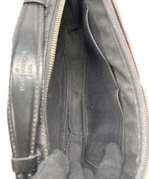 LOUIS VUITTON（ルイ ヴィトン）LOUIS VUITTON (ルイ ヴィトン) グラフィットアンブレール/ボディーバッグ ブラックの古着・服飾アイテム